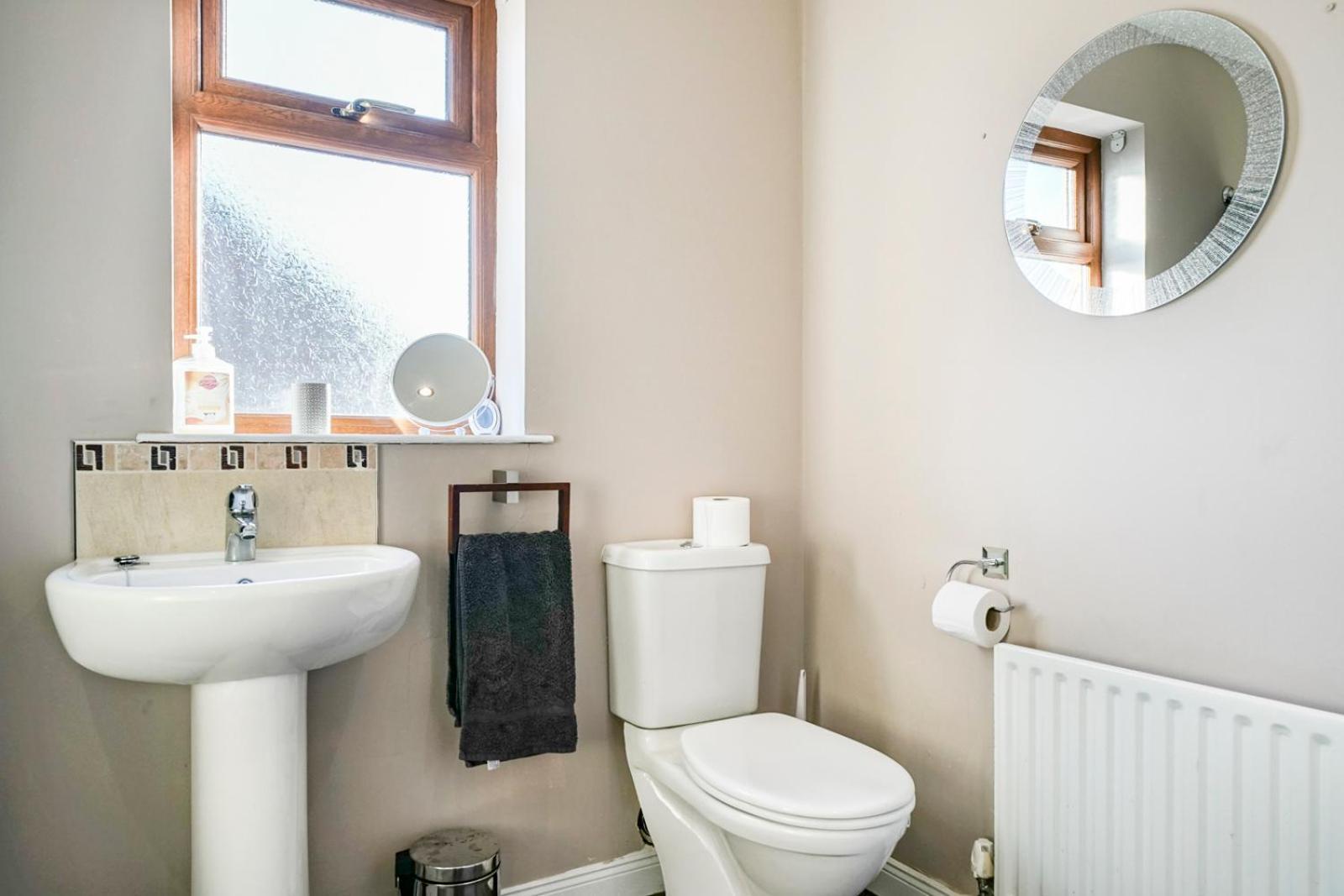 3 Bed House, Quiet Location Close To Bangor Exterior foto